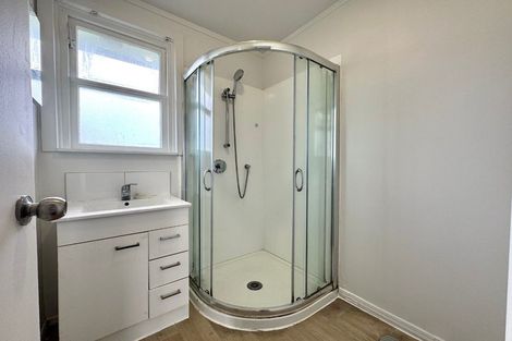 Photo of property in 26 Courtenay Crescent, Mangere East, Auckland, 2024