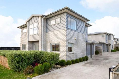 Photo of property in 1/46 North Ridge Drive, Rototuna North, Hamilton, 3281