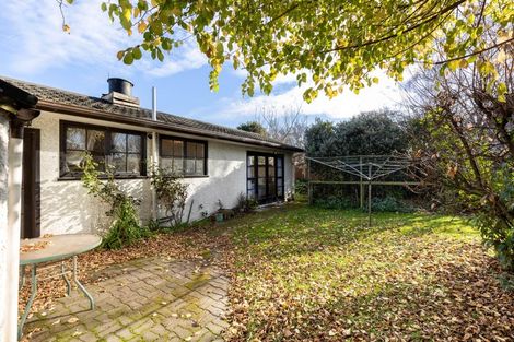 Photo of property in 37 Somerset Crescent, Spreydon, Christchurch, 8024