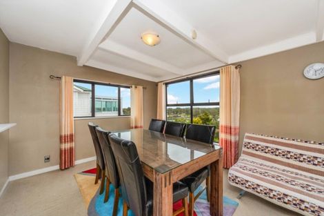 Photo of property in 82 Forest Lake Road, Forest Lake, Hamilton, 3200