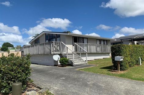 Photo of property in 8 Kauri Crescent, Snells Beach, 0920