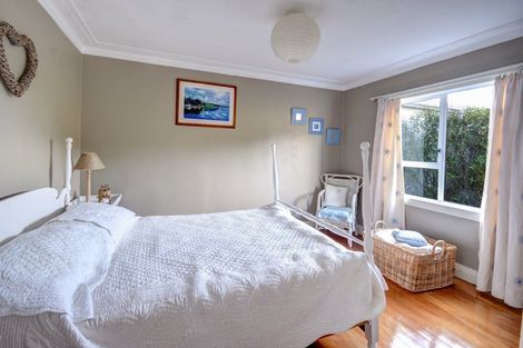 Photo of property in 35 Oxley Crescent, Broad Bay, Dunedin, 9014