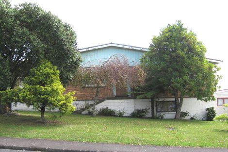 Photo of property in 48 Royal View Road, Te Atatu South, Auckland, 0610