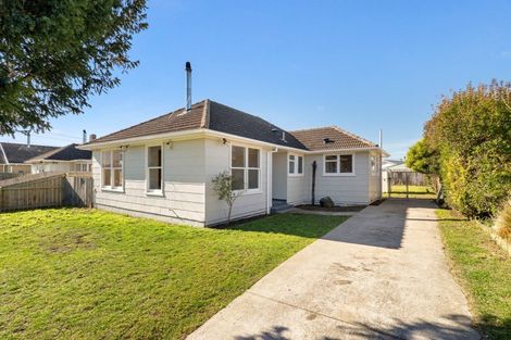 Photo of property in 32 Uxbridge Street, Redwood, Christchurch, 8051