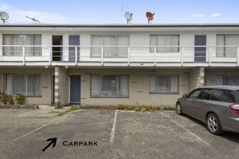 Photo of property in 2/12 Oxford, Tawa, Wellington, 5028