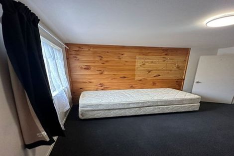 Photo of property in 3/125 Carrington Road, Point Chevalier, Auckland, 1025