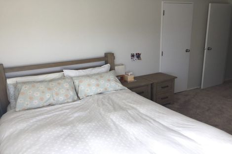 Photo of property in 1/106 Stapleford Crescent, Browns Bay, Auckland, 0630