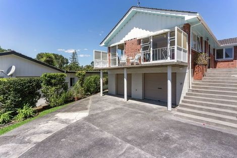 Photo of property in 1/15 Kayeleen Place, Cockle Bay, Auckland, 2014