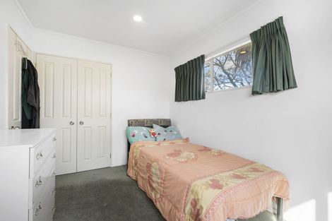 Photo of property in 1 Butia Avenue, Henderson, Auckland, 0612