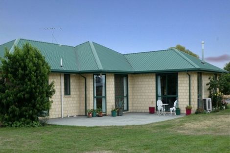 Photo of property in 38 Montrose Avenue, Culverden, 7392