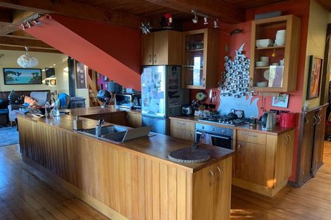 Photo of property in 57 Hawkhurst Road, Lyttelton, 8082