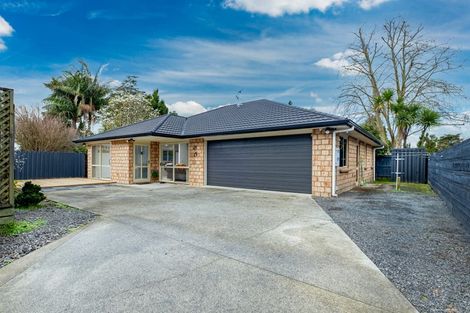 Photo of property in 19a Clevedon Road, Papakura, 2110