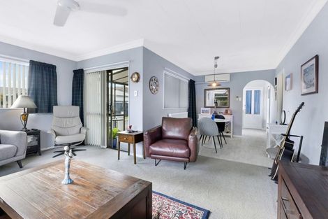 Photo of property in 2/14 Burns Street, Westown, New Plymouth, 4310