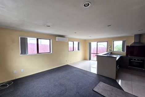 Photo of property in 63 Alabaster Drive, Papatoetoe, Auckland, 2025