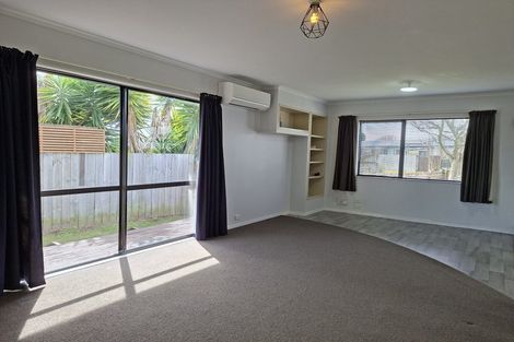 Photo of property in 41a Lyn Grove, Papamoa Beach, Papamoa, 3118