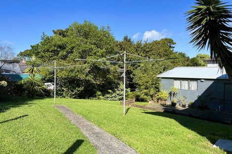 Photo of property in 2/28 Windy Ridge Road, Glenfield, Auckland, 0629