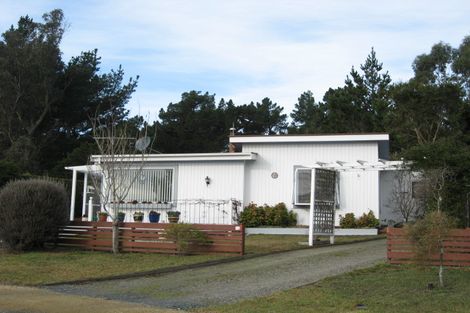 Photo of property in 10 Stewart Street, Waikouaiti, 9510
