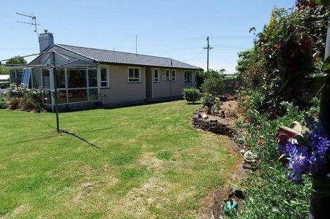 Photo of property in 77 Collingwood Street, Eltham, 4322