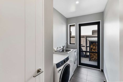 Photo of property in 33 Navy Loop, Rolleston, 7614