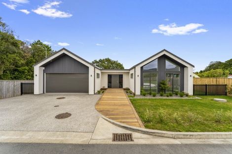 Photo of property in 10 Te Puke Te Ao Way, Otaki, 5512