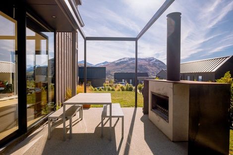 Photo of property in 6 Mckenzies Shute, Jacks Point, Queenstown, 9371