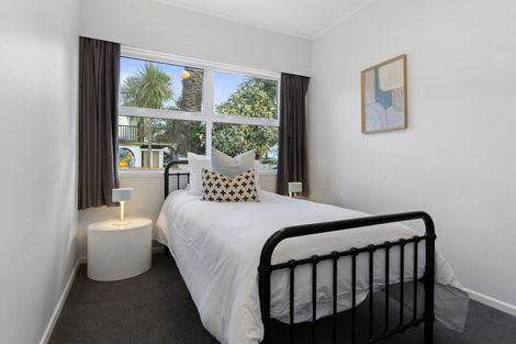 Photo of property in 17 Laurelwood Avenue, Pukekohe, 2120