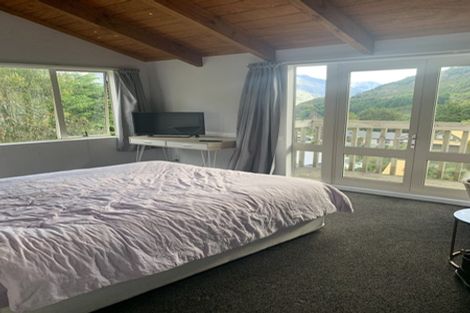 Photo of property in 18b Mackinnon Terrace, Sunshine Bay, Queenstown, 9300