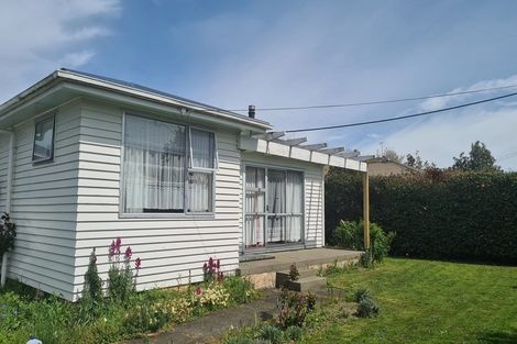 Photo of property in 24 Diamond Street, Carterton, 5713