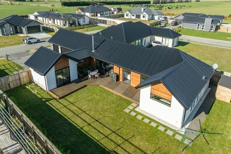 Photo of property in 14 Merino Crescent, Kirwee, 7571