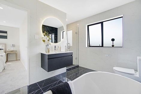 Photo of property in 18 Laquinta Place, Flat Bush, Auckland, 2019