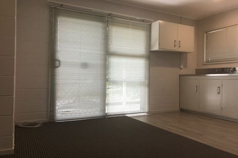 Photo of property in 171 Te Atatu Road, Te Atatu South, Auckland, 0610