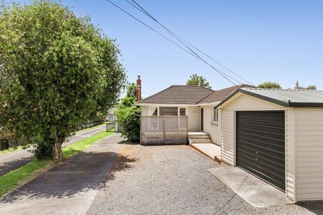 Photo of property in 727 Te Atatu Road, Te Atatu Peninsula, Auckland, 0610