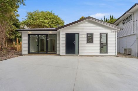 Photo of property in 13 Tower Hill, Stanmore Bay, Whangaparaoa, 0930
