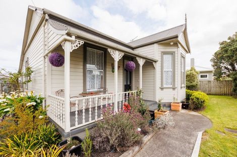 Photo of property in 5 Daniell Street, Bulls, 4818