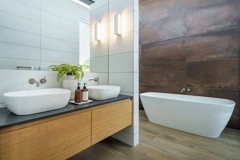 Photo of property in 73 West Meadows Drive, Wanaka, 9305