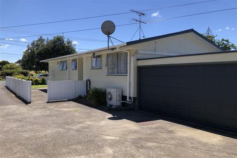 Photo of property in 1/18 Matipo Road, Te Atatu Peninsula, Auckland, 0610
