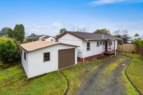 Photo of property in 2 Dale Place, St Andrews, Hamilton, 3200