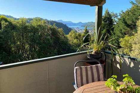 Photo of property in 10 Webster Place, Picton, 7220