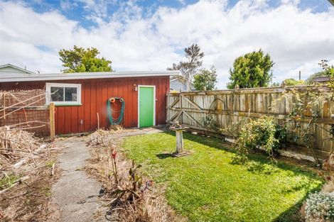 Photo of property in 37 Follett Street, Marton, 4710