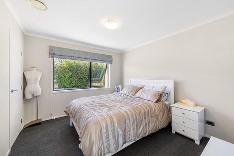 Photo of property in 52 School Road, Riverhead, 0820