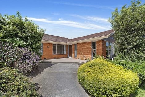 Photo of property in 19 Rutherglen Avenue, Ilam, Christchurch, 8041