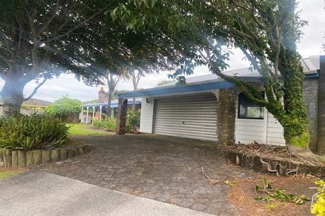 Photo of property in 295 Mangorei Road, Merrilands, New Plymouth, 4312