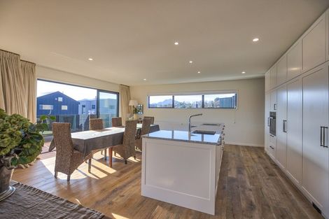 Photo of property in 6 Primary Lane, Wanaka, 9305
