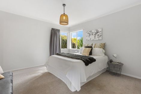 Photo of property in 8a Langton Road, Stanmore Bay, Whangaparaoa, 0932