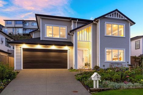 Photo of property in 134 Arran Point Parade, Orewa, 0931