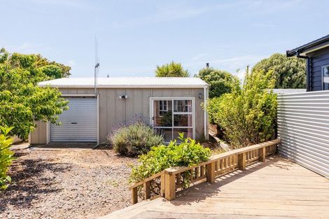 Photo of property in 117 Seabury Avenue, Foxton Beach, Foxton, 4815