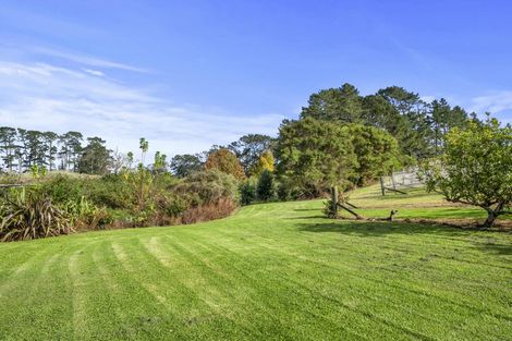 Photo of property in 583 State Highway 16, Kumeu, 0891