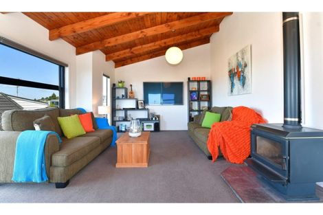 Photo of property in 11b Orewa Heights Crescent, Orewa, 0931