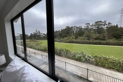 Photo of property in 1 Whawhaki Lane, Kumeu, 0810