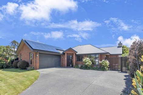 Photo of property in 5 Rooney Place, Aidanfield, Christchurch, 8025